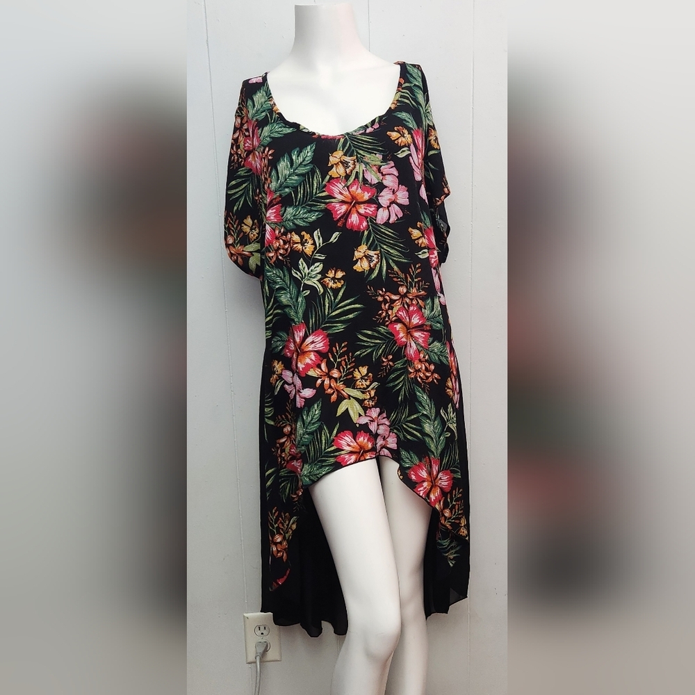 Cha Cha Vente mesh back Dress